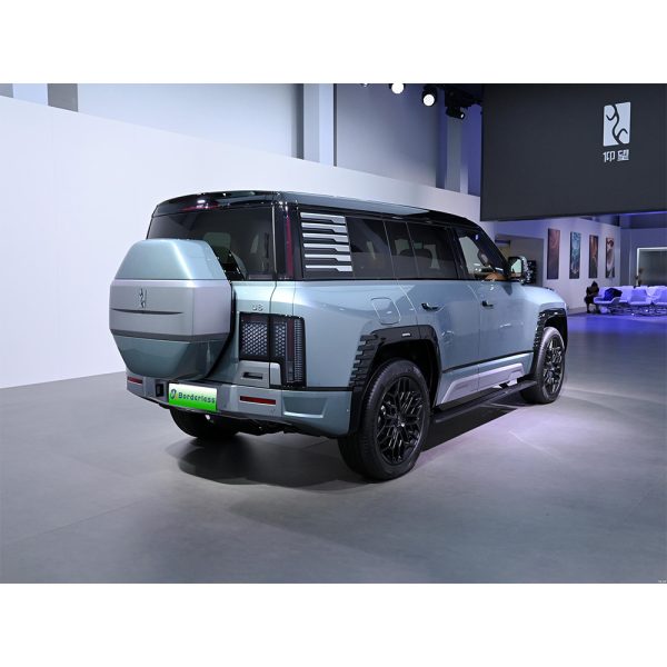 BYD Yangwang U8