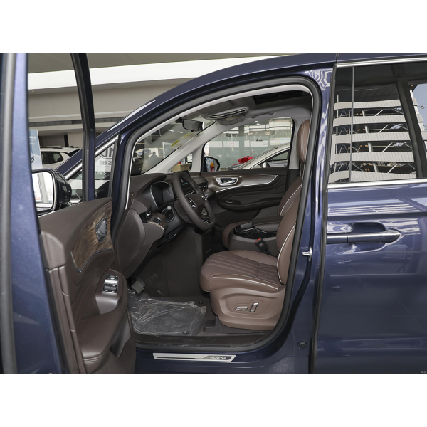 Roewe iMAX8 EV