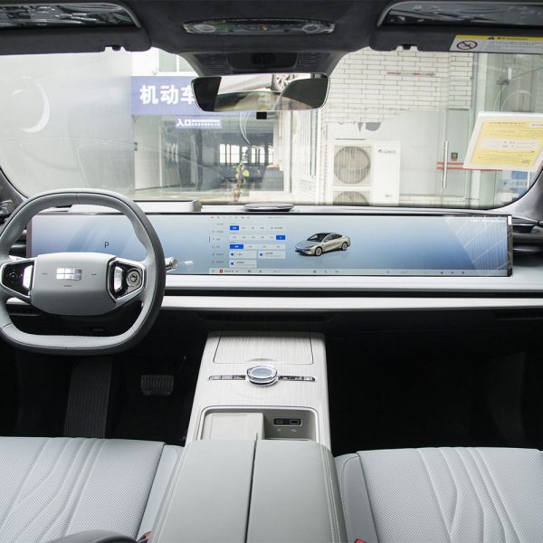 Geely Galaxy E8 interior